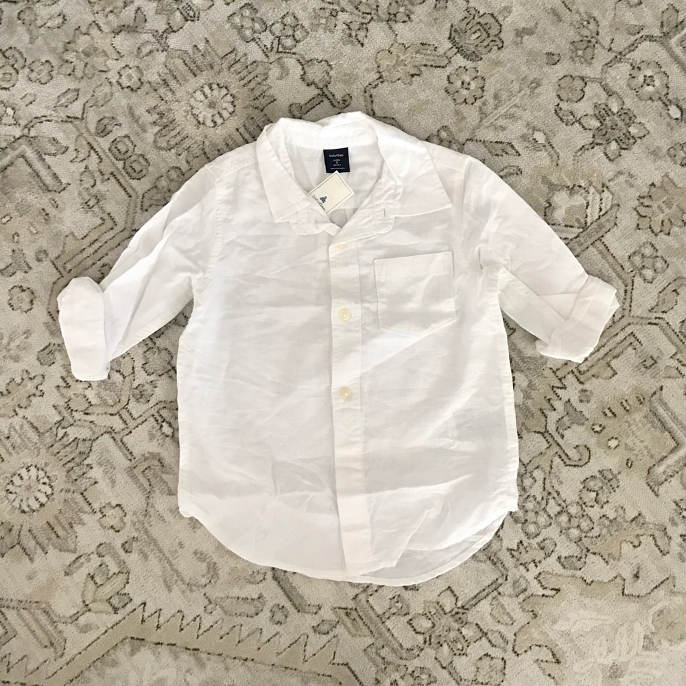 🆕NWT gap button down shirt